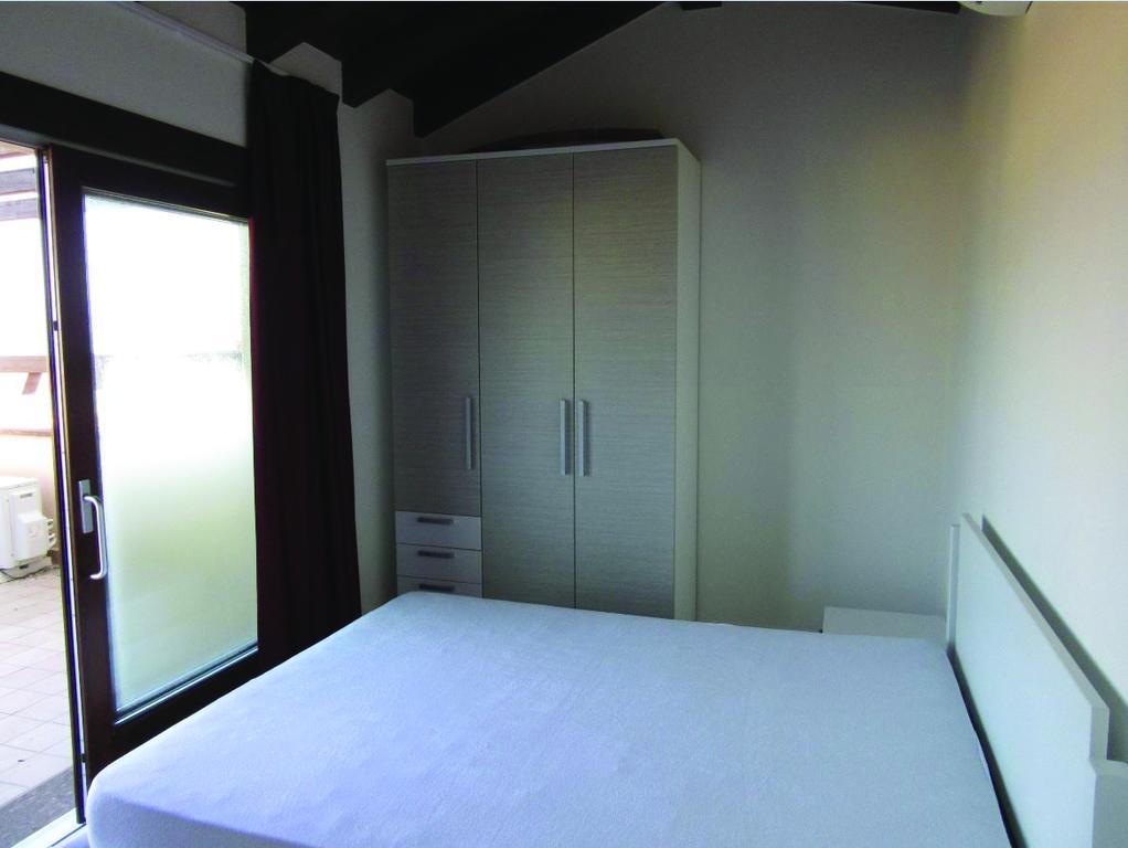 Residence L'Incanto Attici カステルサルド エクステリア 写真